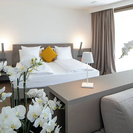 Hotel Maggiore - Welcome!